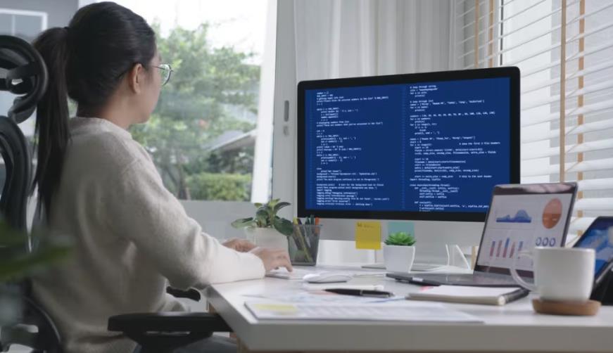 山阳区企业数字化解决方案:机器学习赋能商业模式升级的核心路径